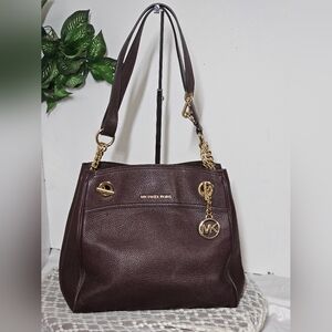 EUC Micheal kors  Leather  Shoulder Bag